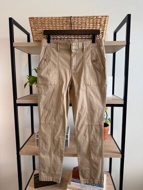 White House Black Market Mid-Rise Pret-A-Jet Ankle Khaki Slim Leg Pants, 6